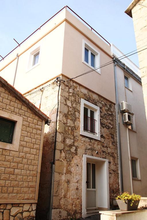 Apartment Old Town Makarska Bagian luar foto